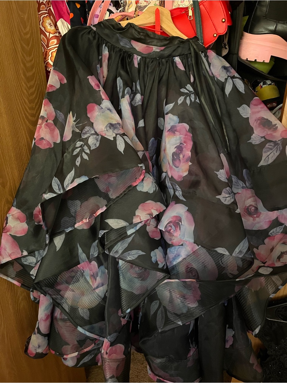 Madison James Prom Set - Picture 5 of 8
